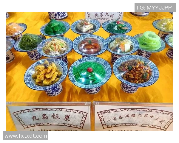 女人吃足球的奇幻旅程探索女性与运动的独特关系与美食文化交融